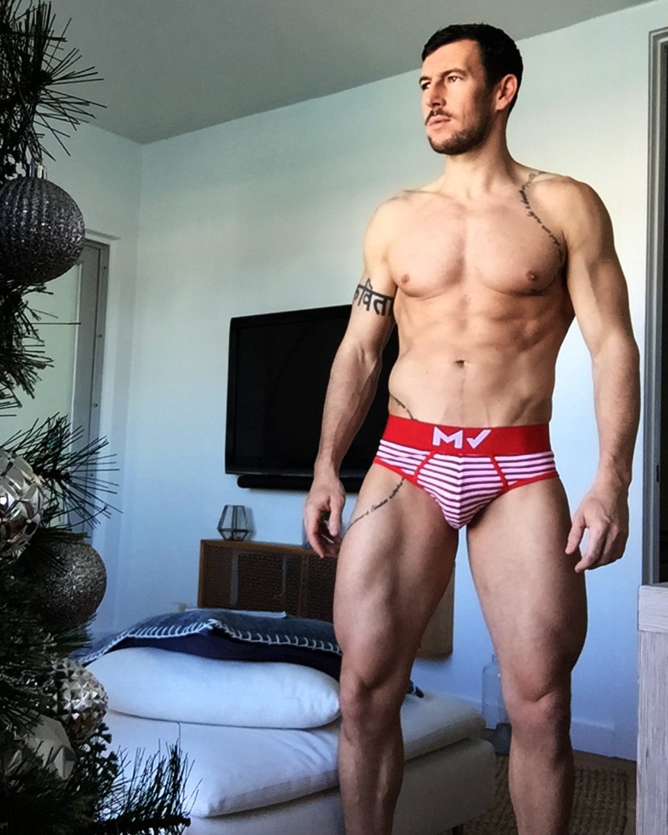 _ModusVivendi_'s tweet photo. Red is my color
Special Thanks to @nikola_nerr
https://t.co/GwdokSDaoa
#modusvivendi #love #envywear #photooftheday #amazing #smile #look #picoftheday #bestoftheday #style #MensFashion #Man #Men #Happiness #redbrief #brief #santa https://t.co/Qyh0VTpn5k
