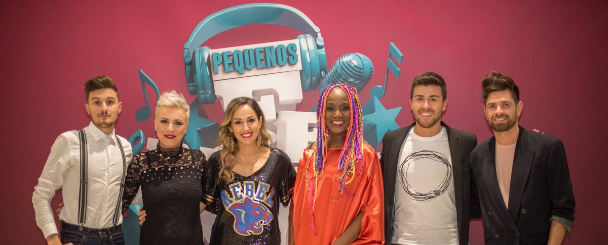 Lucia_Regueiro's tweet photo. Esta noite temos unha cita coa música e os nenos na segunda semifinal de #PequenosFenómenos! 🎤👧🧒🎶🎉Ás 22h na @TVGalicia! https://t.co/NAADGrjUUQ