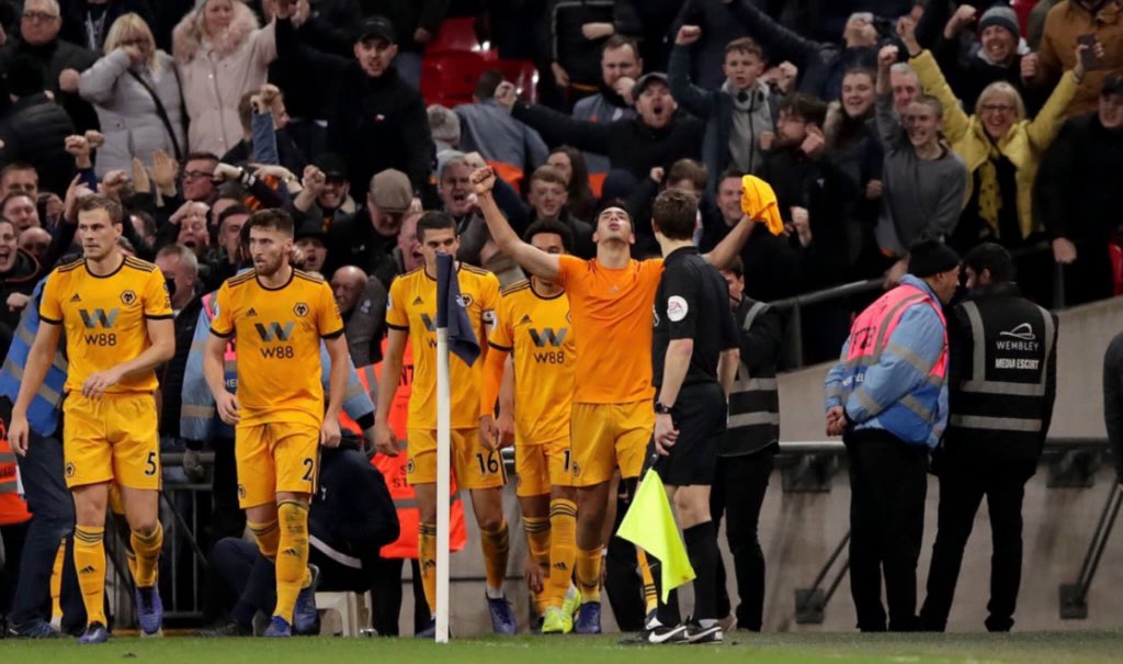 wolvesfancast's tweet photo. 2018: 

⚽️Boro 1-2 Wolves
⚽️Cardiff 0-1 Wolves
🏆Championship Title
⚽️Wolves 1-1 Man City
⚽️Man Utd 1-1 Wolves
⚽️Arsenal 1-1 Wolves 
⚽️Wolves 2-1 Chelsea 
⚽️Spurs 1-3 Wolves

What a team. What a year 🙌

#wolves #wwfc https://t.co/1sh5mSqhvS