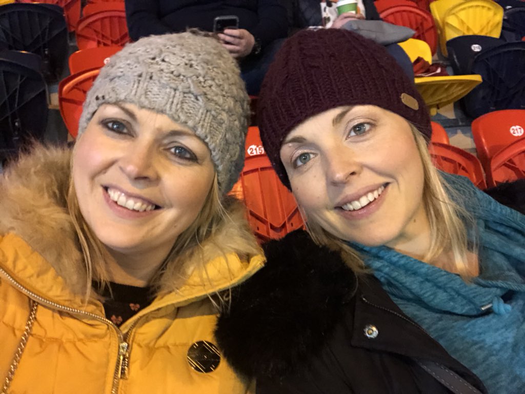 michellemgreen's tweet photo. #munsterrugbyselfie @Munsterrugby #munvlen https://t.co/v2oPPS2SyZ