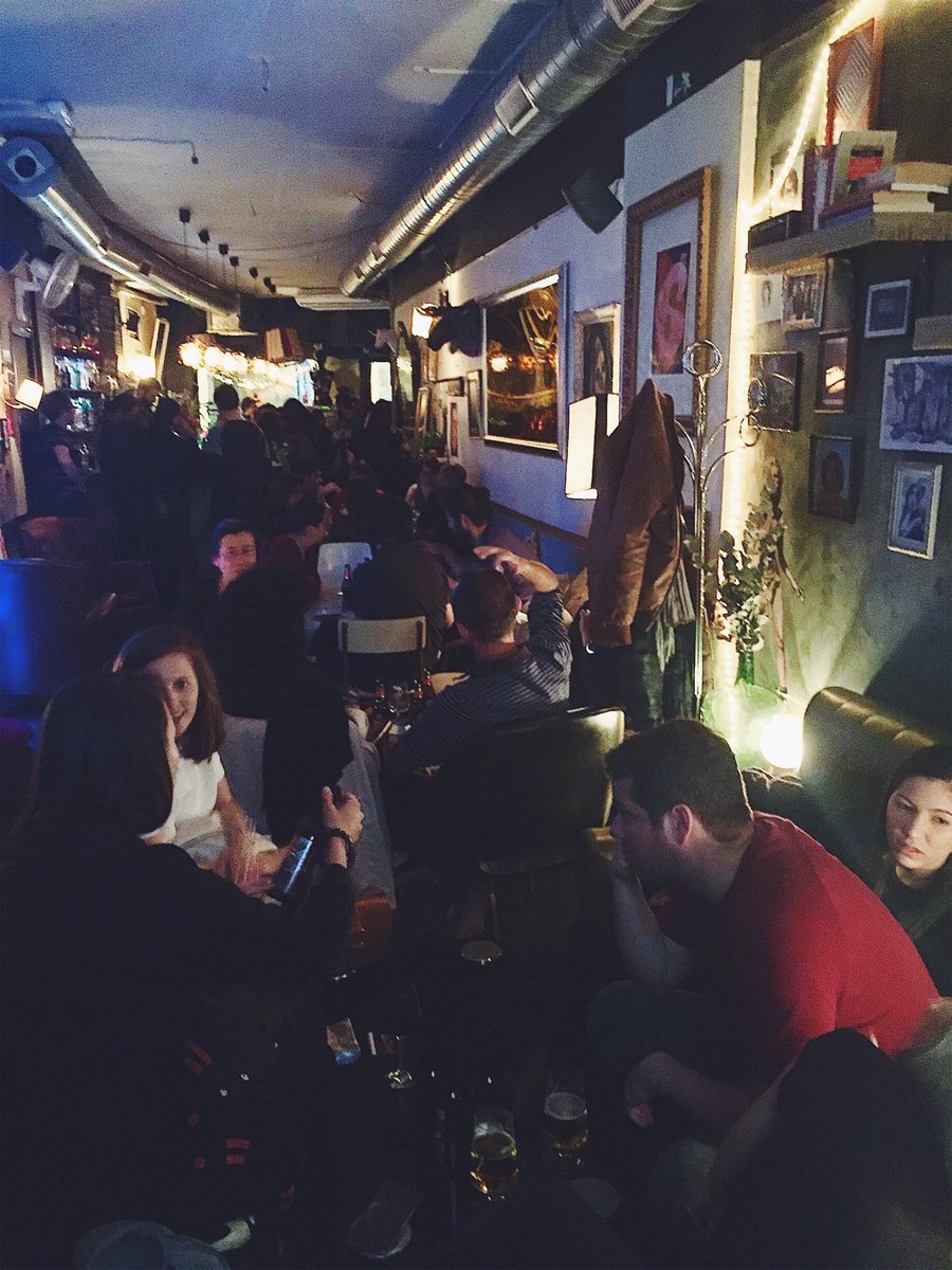 wearefoxy's tweet photo. Que gran año hemos pasado juntos. Ven y sigue disfrutando lo poquito que queda de 2018 en tu bar favorito, el #FoxyBar https://t.co/pKXfgXJheK