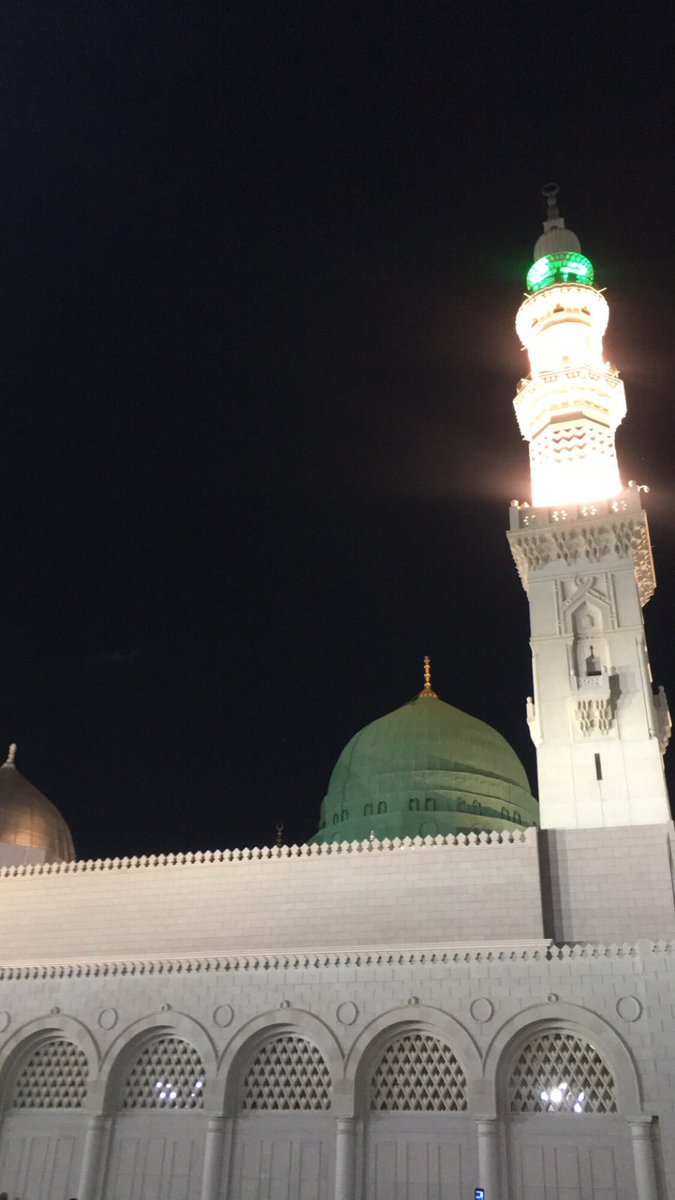 kaw_95's tweet photo. يارسول الله ناديناك ناديناك 
في مدى الازمان لبيناك لبنياك 
يارسول الله ياحبيب الله 💚 https://t.co/7Cfwkr7hJR