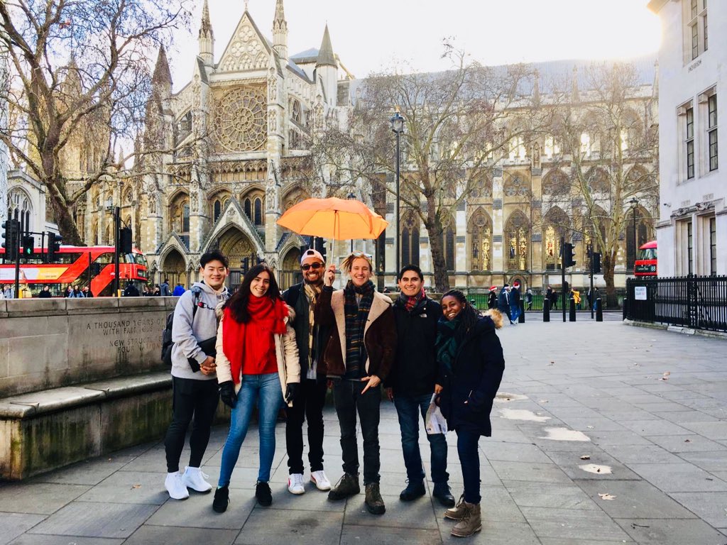 UndiscoveredLon's tweet photo. Big thanks to the awesome people out on our Free London Tour! #undiscoveredlondon #freetour #freewalkingtour https://t.co/Au1AgRjzvh
