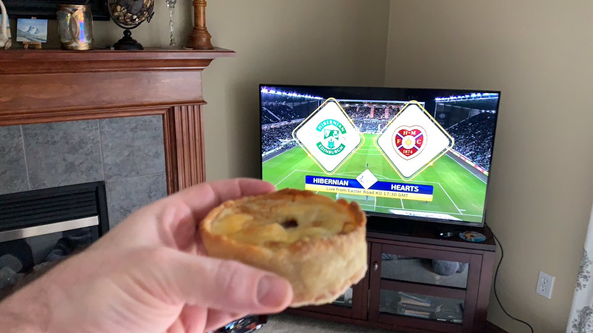 TartanGlenn's tweet photo. Home made scotch pies and the game here in Ohio! Mon the jam tarts! #hmfclive @lauriedunsire https://t.co/wUcTnH2Y2i