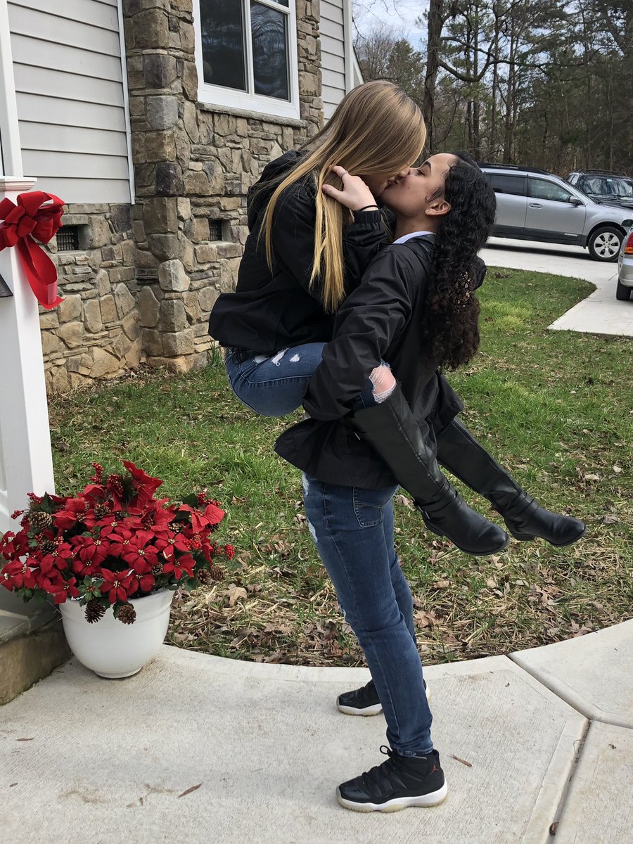 lyssandce's tweet photo. #L&amp;CNATION ❤️ #lgbtq #🌈 https://t.co/TeeXgOKeFp