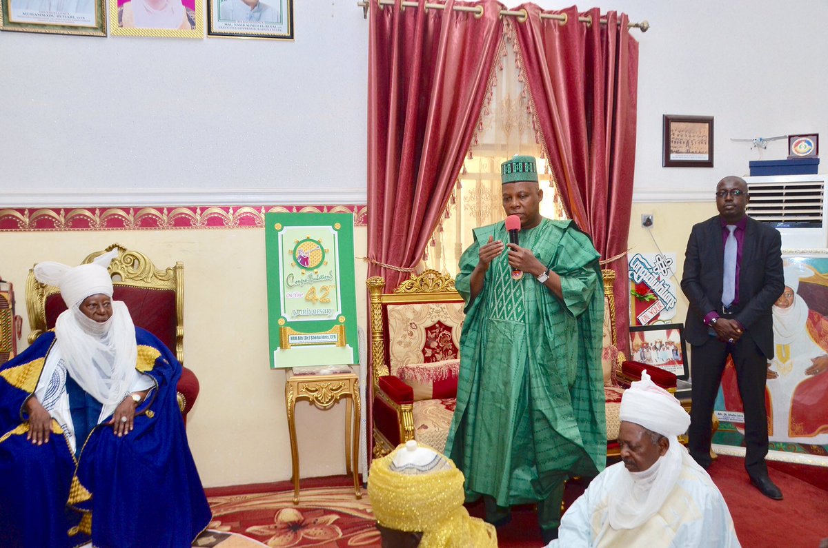 Sharksawn's tweet photo. Just like the last Saturday of last year, we are back in Zazzau today. Allah ya ƙara ma Sarki lafiya, ameen.
#Aure #AF2017 #Anniversary https://t.co/I6nxXzbwcm