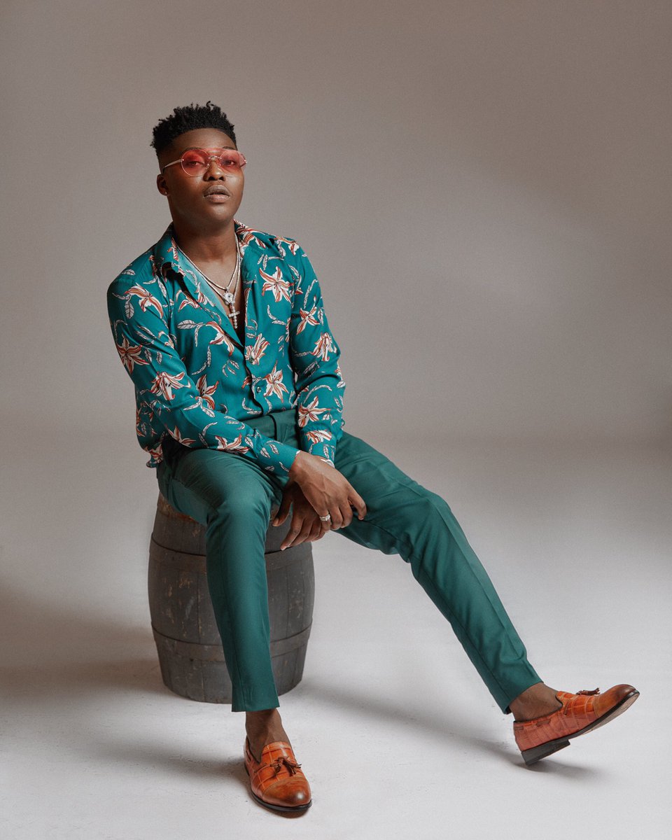 thisTEMI's tweet photo. Dapper 👌🏾👌🏾👌🏾

#ReekadoBanks #BanksMusic #ProbotNG https://t.co/73vjU9cypM