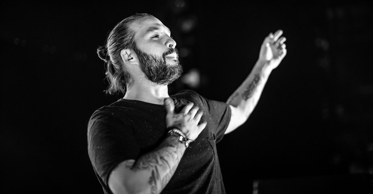 .<a href="/SteveAngello/">Steve Angello</a> drops <a href="/ImCoreyJames/">Corey James</a> &amp; <a href="/PietrasOfficial/">David Pietras</a> epic remix of one of his biggest hits

weraveyou.com/2018/12/corey-…