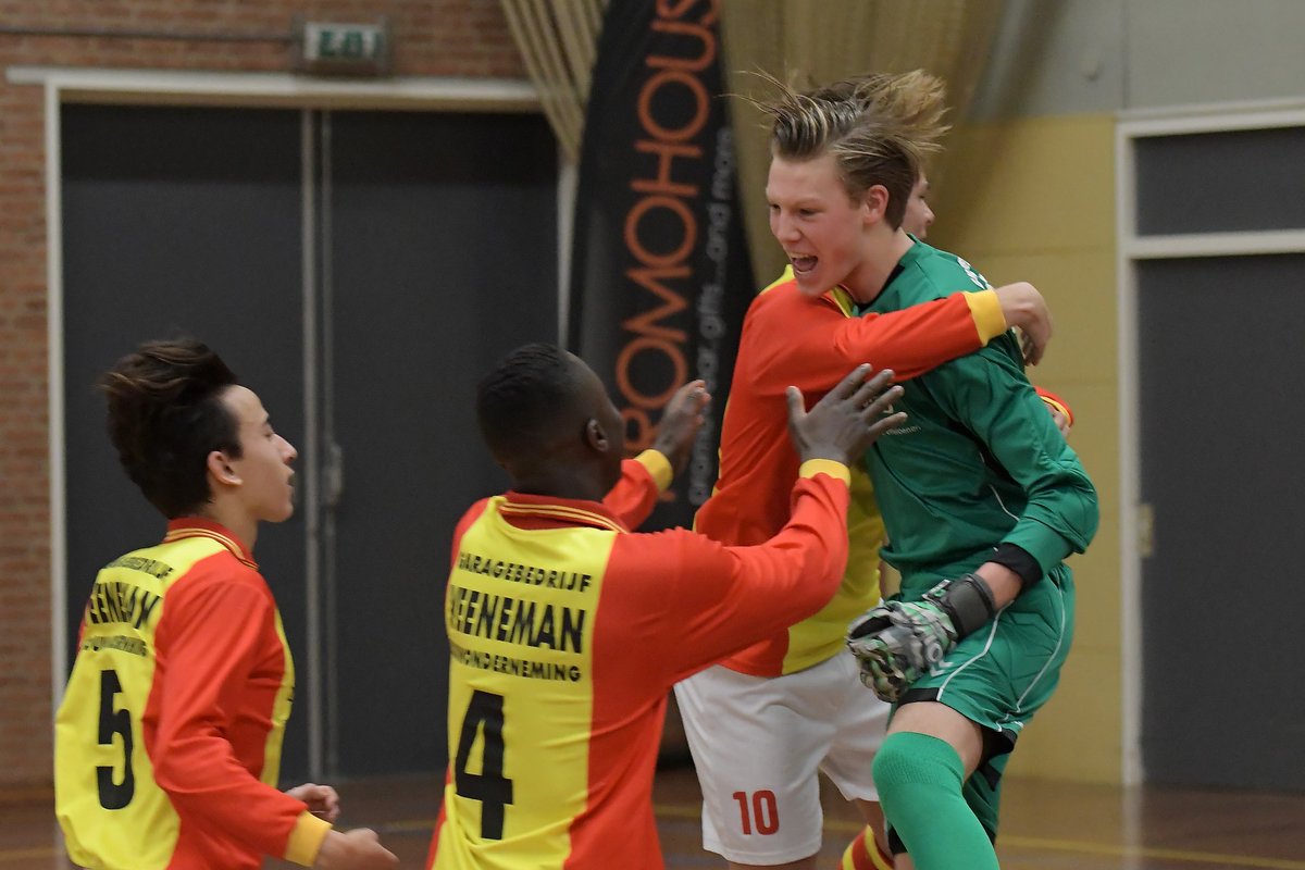 csv_apeldoorn's tweet photo. #CV3D | Op de Columbia Veeneman Driedaagse hebben de JO13, JO15 en JO17 het toernooi weten te winnen! De JO11 en JO19 eindigden respectievelijk op de derde en tweede plaats.
Alle uitslagen en foto's van vandaag: https://t.co/ThuiStfTeE https://t.co/npak0heiIa