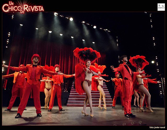 teatroolympia's tweet photo. #UnChicoDeRevista es un musical con música en directo, más de 120 trajes y un cuerpo de baile de diez profesionales, cuatro de ellos valencianos
🕺 https://t.co/J4Na5QtQDD https://t.co/tDJX29sm5b