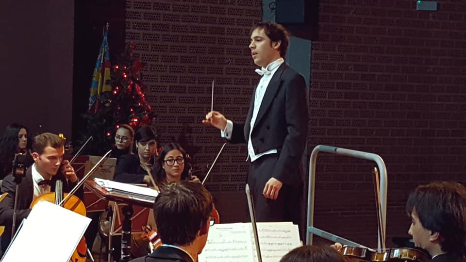 GutierrezPab10's tweet photo. Despedimos un gran año, siempre con música! 🎻🎶
#OSASV https://t.co/nWWruZZqNp