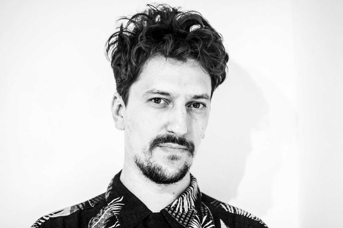 🔸 #Camarines <a href="/hernanjacinto/">Hernán Jacinto</a> en su paso por 🏠 <a href="/casarwalsh/">CasaRWalsh</a> 
Ph: <a href="/alegriacuba/">Alelí Alegría Cuba 🌈</a> 
#CasaRWalsh #ArteSucediendo .
.
.

#music #musica #portrait #blackandwhite  #indie #photo #blancoynegro #buenosaires #argentina #socialmedia #hernanjacinto