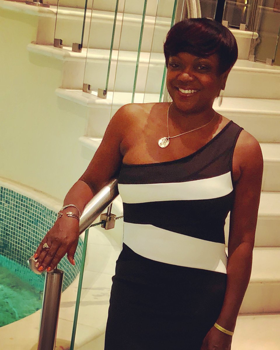 TwandaGreyLCSW's tweet image. Feeling Fabulous.The ongoing results of loving me 😄
If you seek peace...be still
If you seek wisdom...be silent
If you seek love...be yourself 
Then just do the darn thang!!!
💕~Live life on purpose~💕
#SheStayReady #ItsOn2019 #YouMatter #AuthenticallyYou
TwandaGrey.org