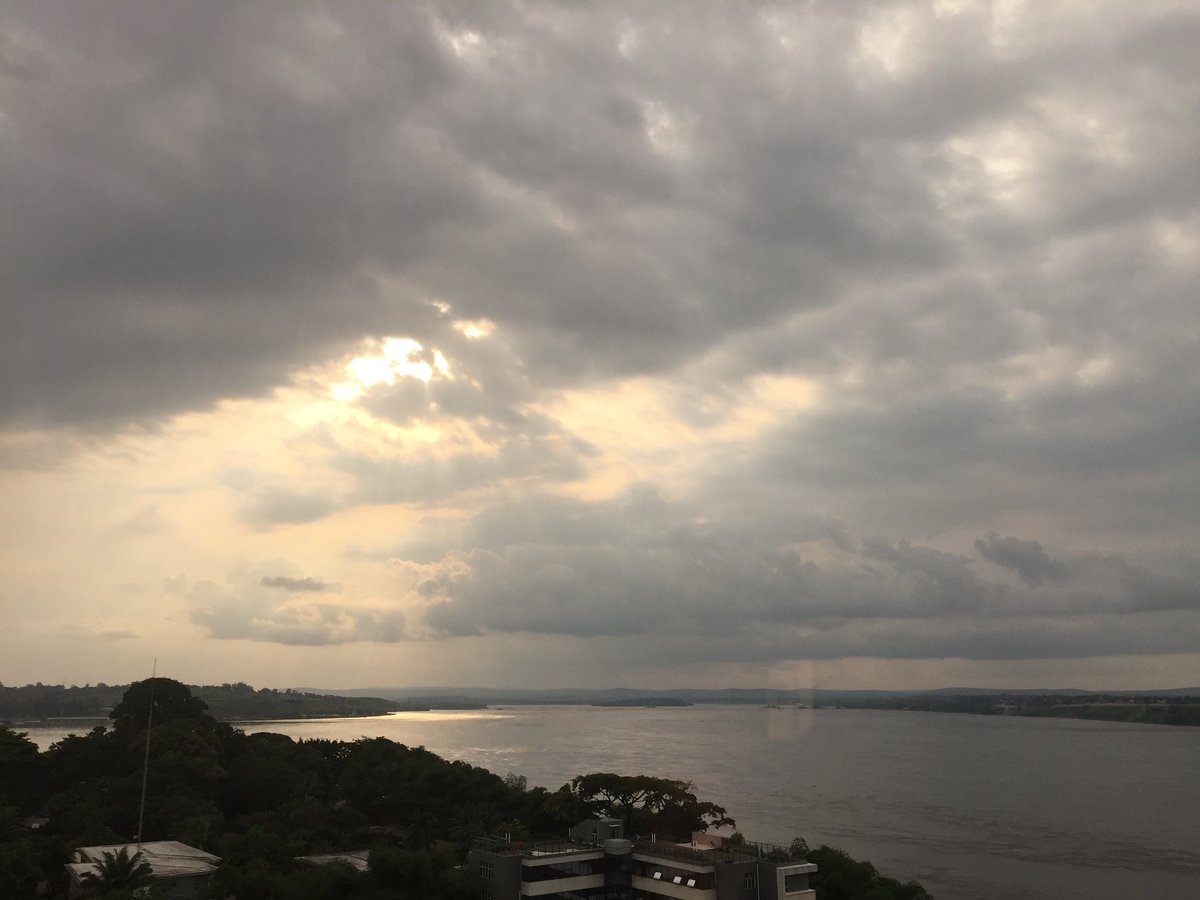 BartOuvry's tweet photo. Vol ce soir pour Bruxelles - avec nostalgie déjà pour les excellents collègues, les amis nombreux que j’ai rencontrés dans ce beau pays. Je porte et porterai toujours le Congo et les Congolais dans mon cœur. 🇨🇩🇪🇺 https://t.co/CQdOh1ykUA