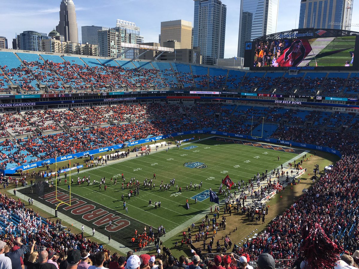 KWM_BKM's tweet photo. Let’s go GAMECOCKS! Get them in the 2nd! #BelkBowl https://t.co/7PsHLZrqn5