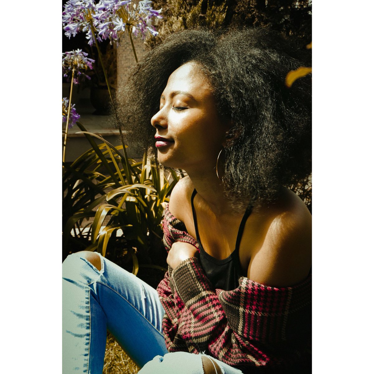 LeilenaFTekle's tweet photo. Be humble enough to know that you’re not better than anybody but wise enough to know you’re different from the rest.
👸🏽-Ayida Hailemariam
#እኔጎፈሬነኝ #iAmGofere #goNatural #goAfro
@iamgofere https://t.co/9Cu8yBCvqg