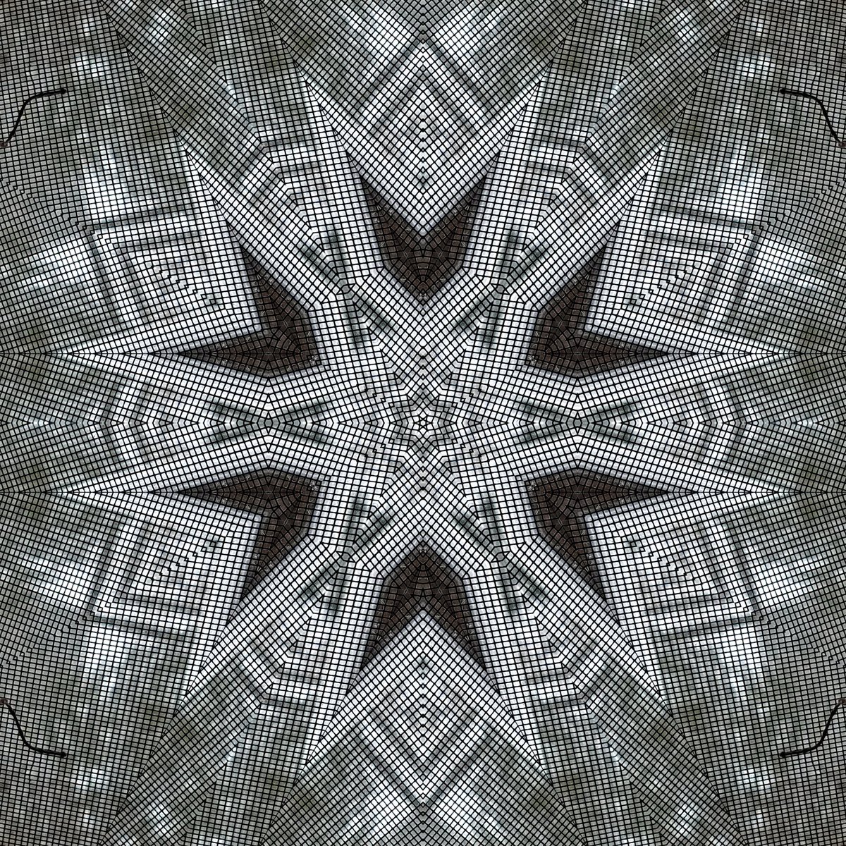 BeACreator3's tweet photo. Some experimenting with Black &amp; White. #FRACTAL #kaleidoscope #Creative https://t.co/TVpp32X4KM