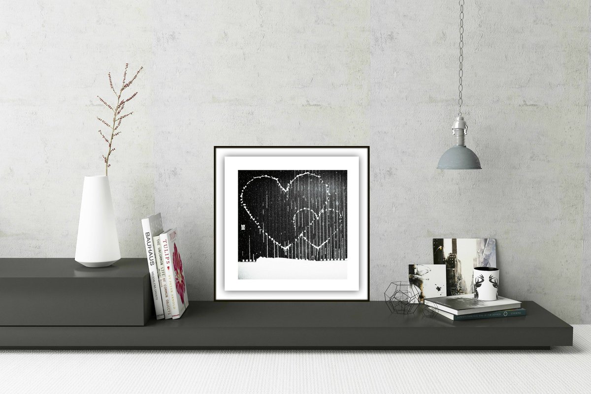 EnfocarPhoto's tweet image. Heart Print, Winter Photography, Ready To Frame tuppu.net/edde006a #Etsy #EnfocarPhotography #HeartPrint