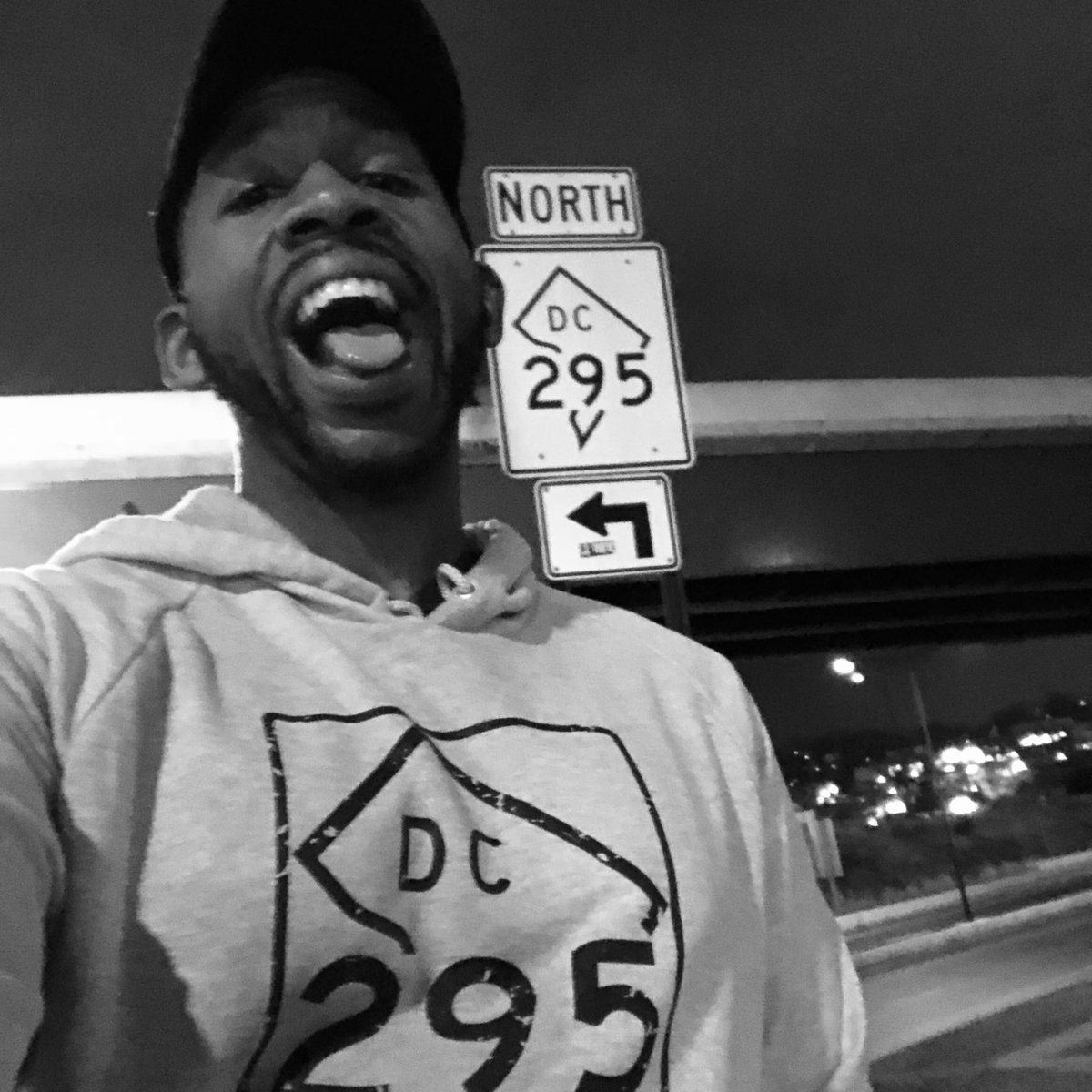 BailiwickCrewDC's tweet photo. Beautiful day for a jog around DC 👟
#DCstyle #DC295 #TheDistrict https://t.co/W5snPS1Gb2