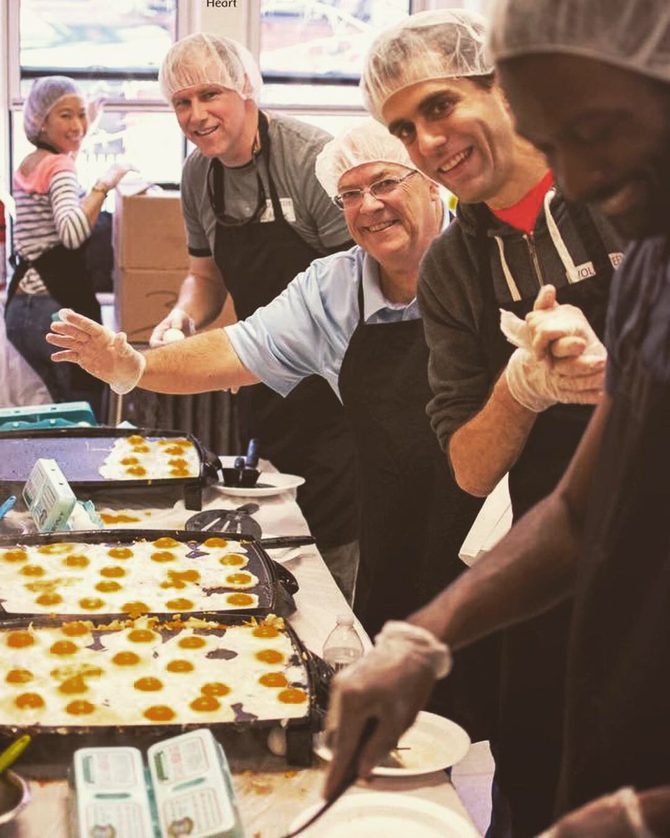 PastorVedral's tweet photo. As we close out 2018, we are THANKFUL 🙏🏽that close to 23,000 guests have come through our Doors 🚪this year on Soup Kitchen Saturday! We pray the Father's Love ❤️ continues to manifest in their lives in 2019. #FHMNYC https://t.co/OP8zBkSthq