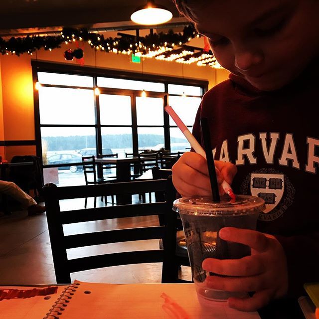 kastlekrunch's tweet image. Dreary, rainy Oak Harbor outside. Coziness inside “Whoobey Coffee”. #warminwinter #whidbeyisland #auntielife bit.ly/2GM9CgC