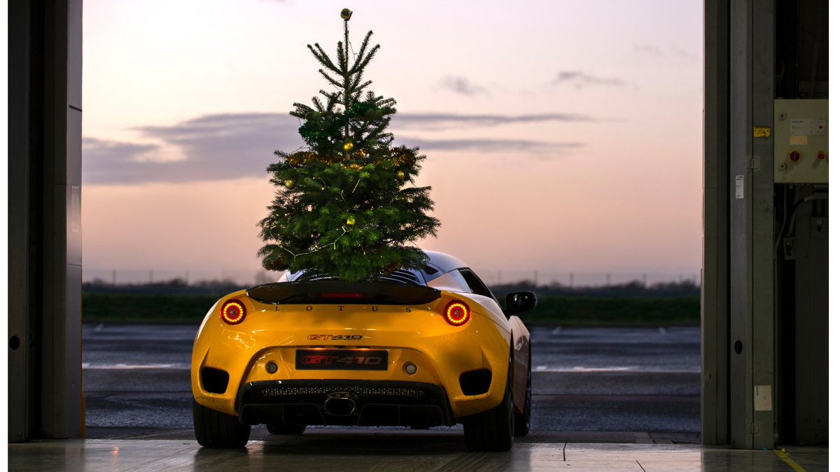 MediosseI's tweet photo. Merry Christmas From Best Car Brands In The World
https://t.co/lfCNRvcjZf    #MerryChristmas2018 #MerryChrismas 
#cars2019 #HappyNewYear #HappyNewYear2019 https://t.co/m7frRmC8Ki