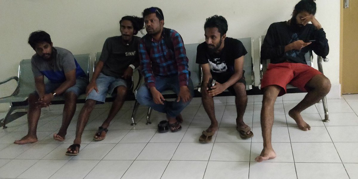 HabeysBoduberu's tweet photo. Al Hamdh Lillah.!
Dhaadhi dhemmeaku Habeys ge team eh Sh.Komandoo in Male’ aumah furaafai vanikon launch farah arai hingi haadhisaagai evves kujjakah bodu aniyaaeh nuvey. https://t.co/H5XEl764av