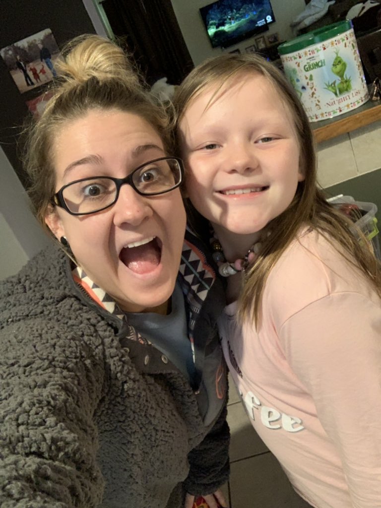 erin067's tweet image. Random home visit today! I was out running errands and her mom messaged me about needing help with some math questions so I got to stop by and visit with one of my s’mores! #teacheronbreak #teachingneverstops