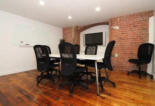 nuage_b's tweet image. Do you need a place to hold a  business meeting? Nuage B is ready to for all your business meeting needs. Call us for more detail (514) 400-9944 ow.ly/azHQ30n8ovc