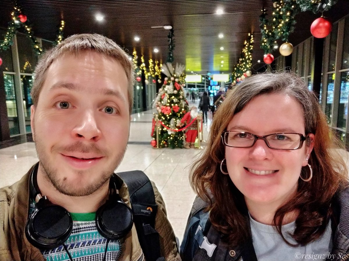 TonTorte's tweet photo. Da musst de erst extra nach Amman fliegen um in Weihnachtsstimmung zu kommen. 
.
.
.
#resignz #notberlin #freakyworld #xmas #holidays https://t.co/2xgKvxrxQT