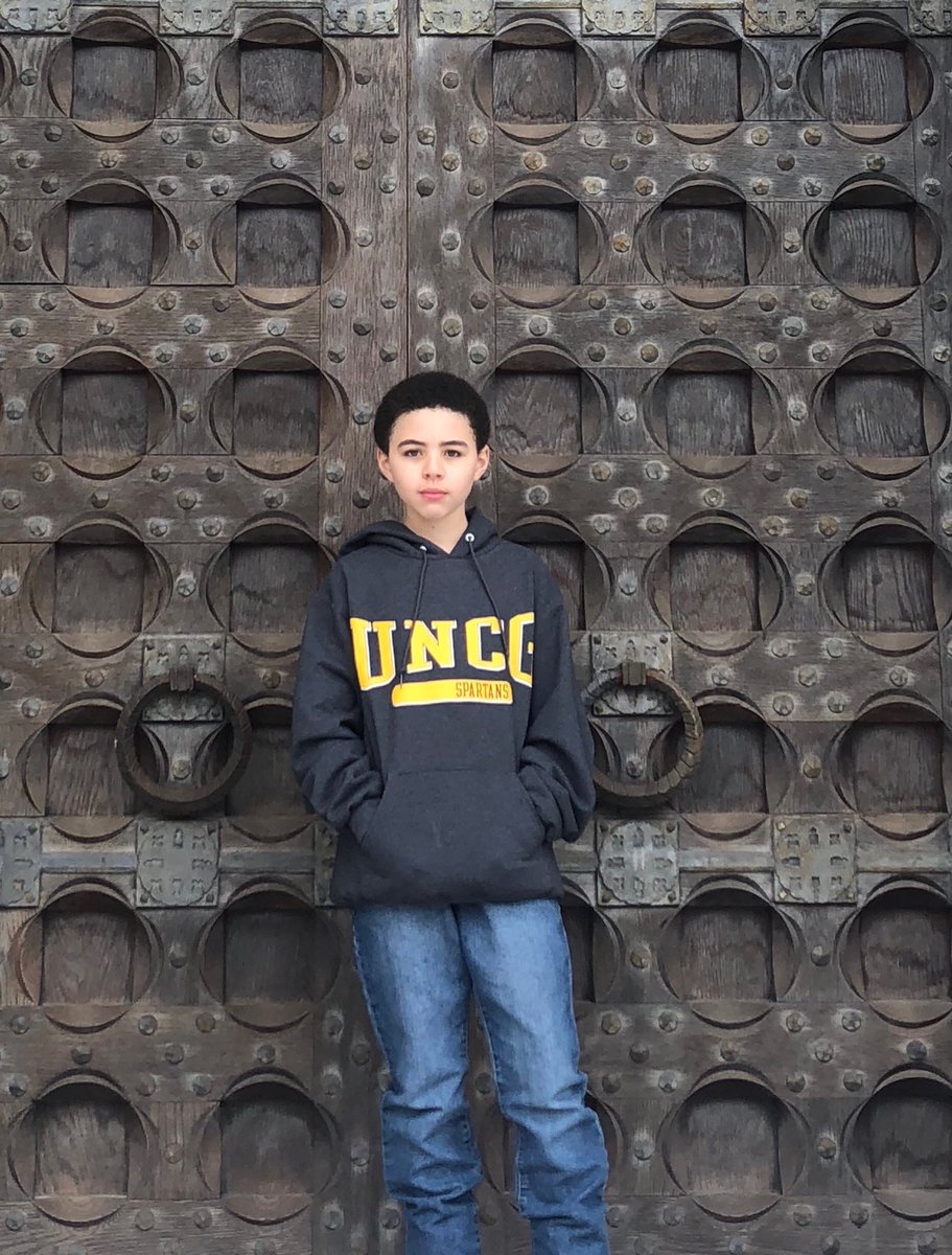 em_parsons's tweet photo. Looking for a G win for my GG’s Birthday today!!! Let go Spartans!! #letsGoG https://t.co/cQwpTwYDuc