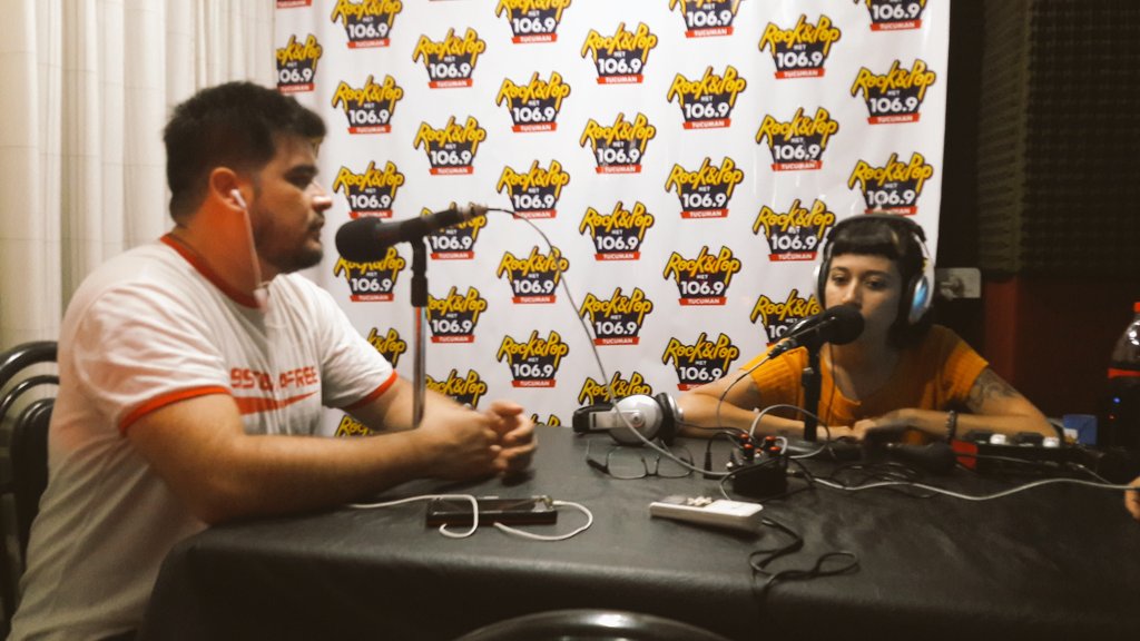 #UltimoPrograma #PabellonPsiquiatrico Rocío Aybar y El Ponja de Buenas y Santas nos brindaron su música