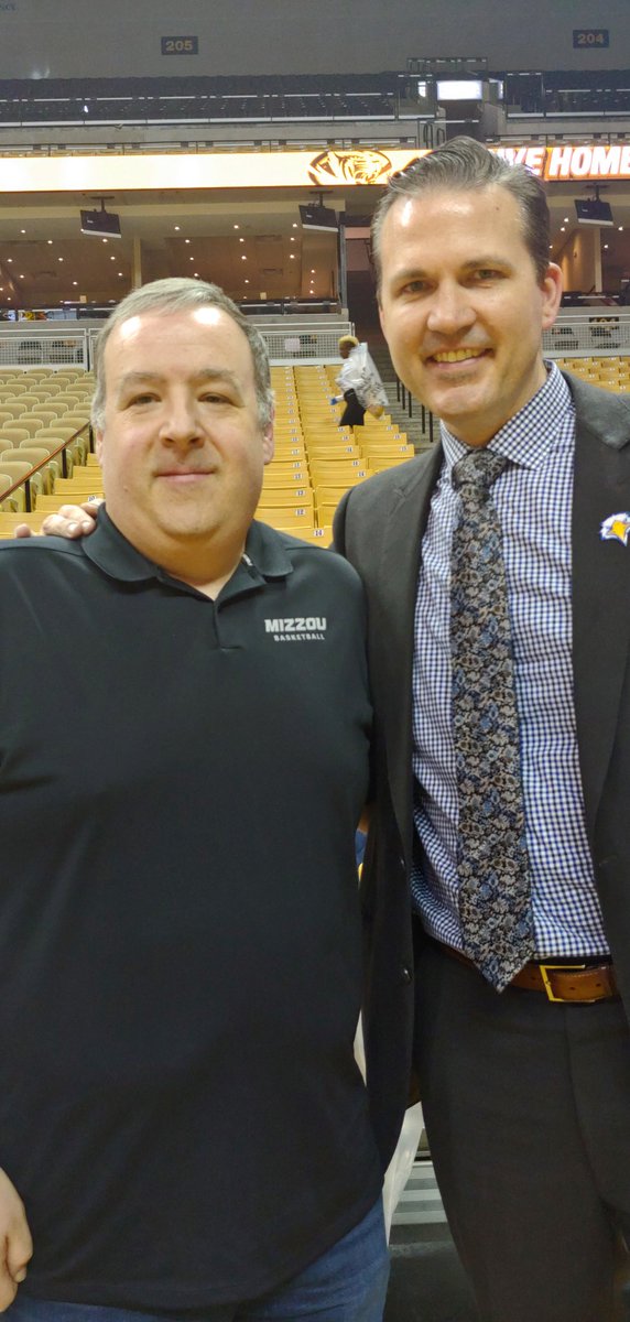 bball_bates's tweet photo. Great seeing an old coaching friend.
Scott Combs. Morehead State https://t.co/UtFfOo4ATO