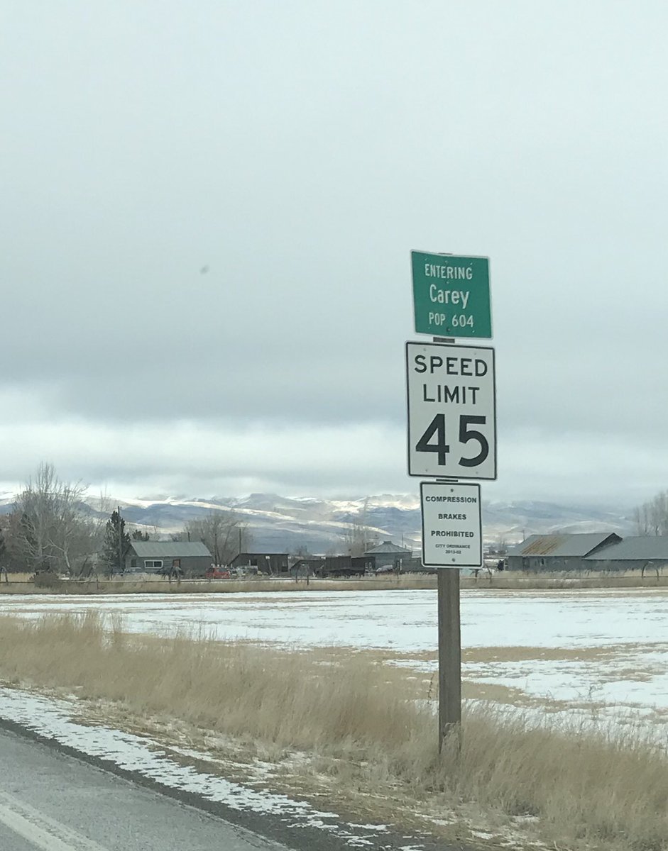 HootieMcOwlface's tweet image. 🌲I spent a week in my hometown, it was great to see my family, but I didn’t accomplish what I meant to. I’m halfway back to the #BoulderBubble now and looking forward to being home. Hopefully I can figure out what’s next for me in the upcoming weeks.✨