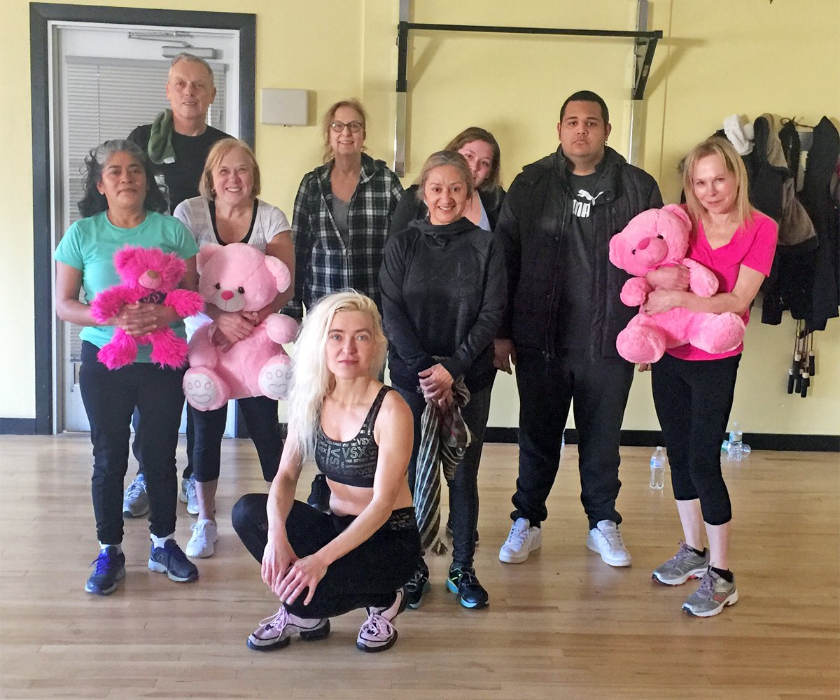ssaitersullivan's tweet photo. #Babyboombuzz #Hautehamptons If you're lucky enough to live on #LongIsland or in NYC, check out #zumba with #Kinga. Not too hard to follow, and a real #workout #NYCzigzag #cherchezlafemme . And an audience of #huggybears https://t.co/By2brVMILt