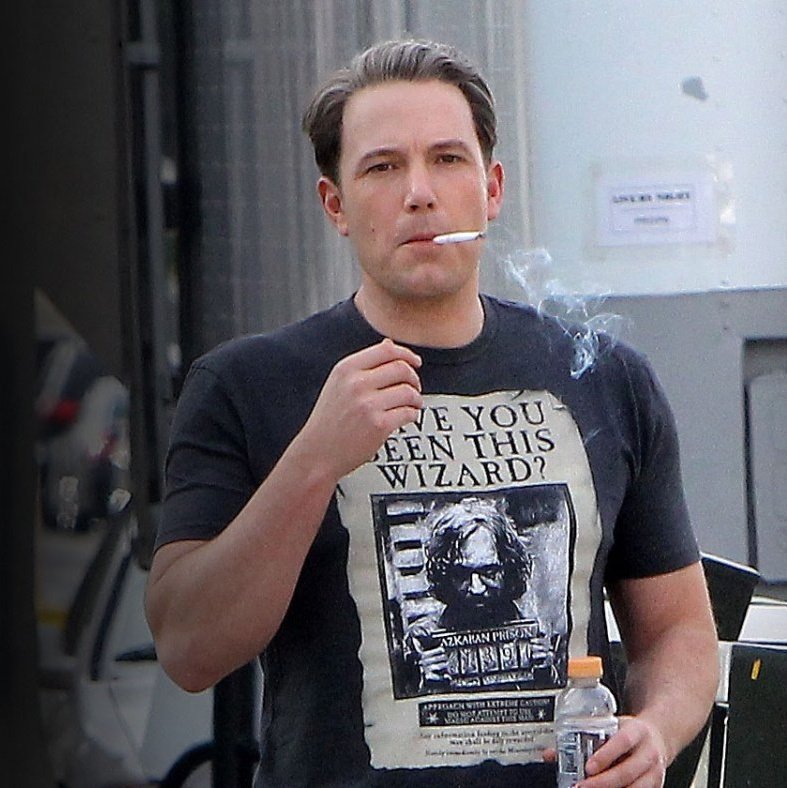 does ben affleck smoke cigarettes Ben Affleck smoking cigarettes