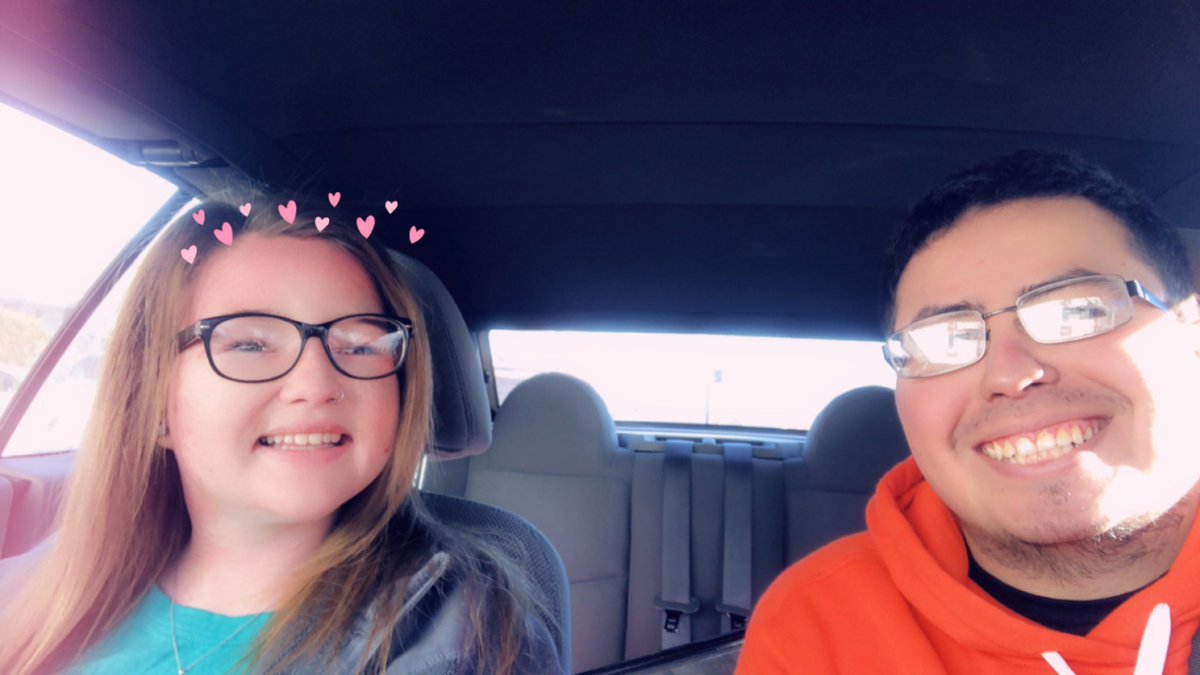 SweatyPoptarts's tweet image. Best year of my life. #2018In5Words