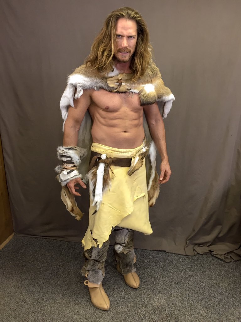 JasonLewis's tweet image. Who does an angel need to talk to around here about saving #MidnightTexas?  I promise that the wings and angel blades only come out when there’s danger lurkin’ around 😉🗡😇 #SaveMidnightTexas