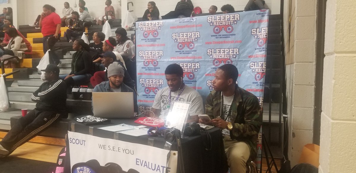 SleeperRecruit's tweet image. SR Media onsite at Evans High School #SRSEEyou #getrecognized