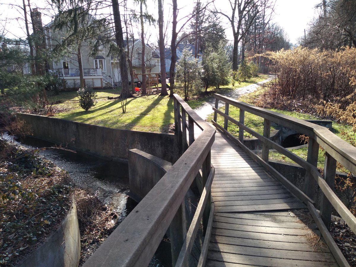 raschall's tweet photo. Lawrence Hopewell Trail and Johnson Trolley Line Trail on a beautiful December day #onthecircuit @LHTrail @circuittrails #bike #walk #newjersey #mercermeadows https://t.co/fJYGFBdZk0