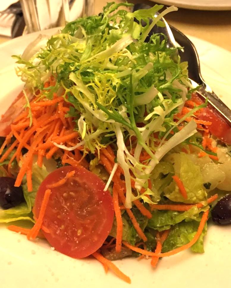 AngelosPizzaNYC's tweet image. we got #yourback when it comes to #newyearsresolutions early 🥗🥗🥗🥗
*
*
*
#newyear #newyou #newyearseve #nye #newyearsresolution #eatwell #eatgood #eathealthy #livehealthy #foodie #foodporn #foodgasm #forkyeah #f52grams #nom #nomnom #delish #feed #salads #nyc #angelos #salad