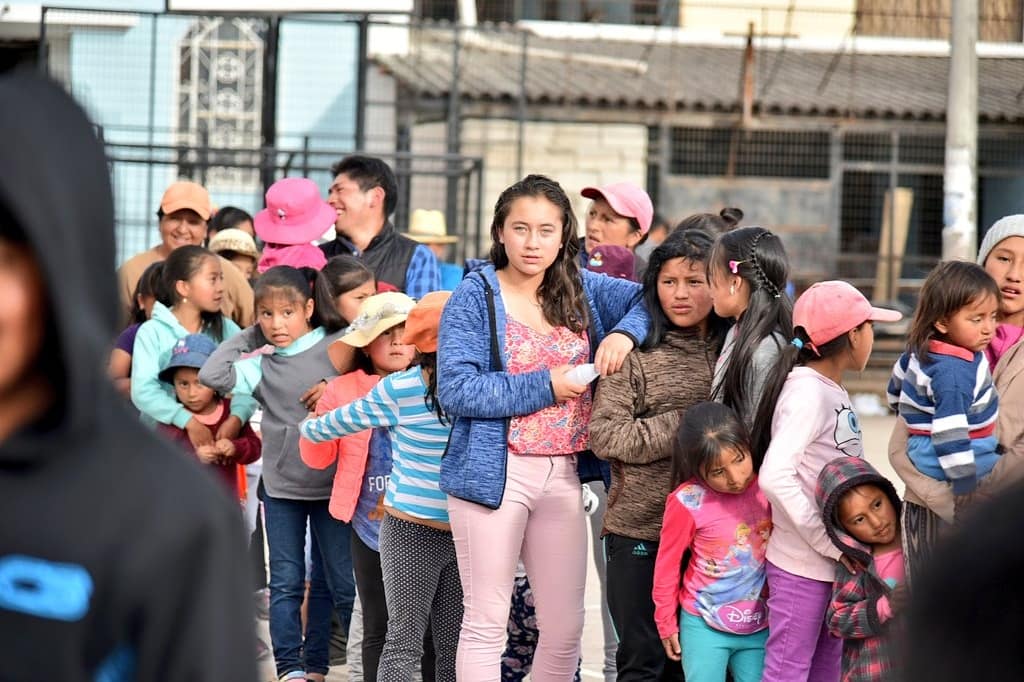 MunicipioCuenca's tweet photo. Agasajos navideños llegan a barrios urbanos y rurales de Cuenca

La comunidad de Nero en la parroquia Baños, fue el escenario para que niños y niñas participaran de un emotivo momento #NavidadSolidaria.

@MarceloHCabrera 

#ObrasSonAmores https://t.co/wB9vkrfhFk