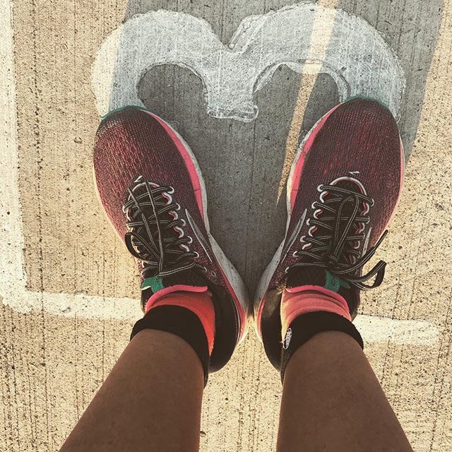 missfittotravel's tweet photo. Love takes many forms in life - it’s matter of recognising it! The year end long run ends, but love for running continuous!! #runnersworld #longrun #sundayvibes #missfittotravel #misfitathletics #yearend #marathontraining #2019goals #2018prep https://t.co/8AYSUkCaAK https://t.co/bmr8Uk8ES8