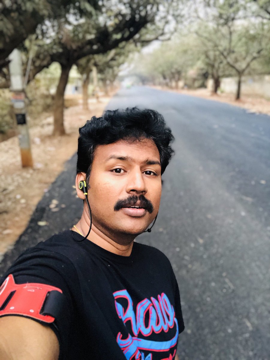 arunrengg's tweet photo. Sometimes you can achieve few unresolved resolutions too!!
Successfully crossed 1000 km mark for the year 2018 💪🏼
Hoping for a great year ahead 👍🏼
Happie New Year !!! 🥳
#fitnessgoals #nikeplus #nikeplusrunning #devilcircuit #runningmotivation #1000km #newyearresolutions https://t.co/4IkkjuCyWN