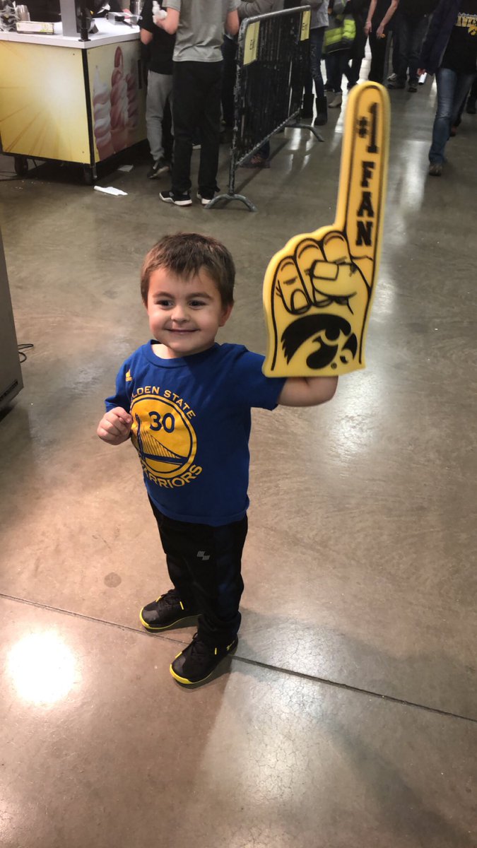 AnchorTech_ATC's tweet image. Our future CEO is enjoying his very first @IowaHoops game!
#FightForIowa