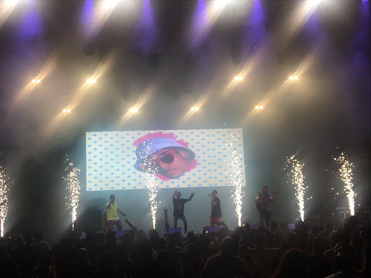 TodoEnLaRevista's tweet photo. Estamos en el festival #hotenparaíso 🔥 #trapicalminds @HotenParaiso https://t.co/56KGEqAlll