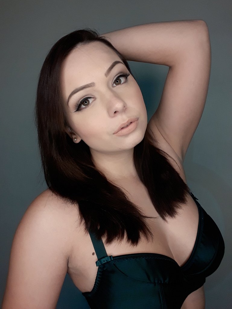 SummerCaithlyn's tweet photo. ME, RT and FOLLOW me im horny 👅👅💦💦💦 #tits #nudes #teen #sexy #cute #beautiful #bbc #hornyAF #horny #anal #butt #boobs #butt #sellingnudes #sellingvideos #PayPal #amazon #dmmeguys #wetttttttt https://t.co/38xqFVs4FZ