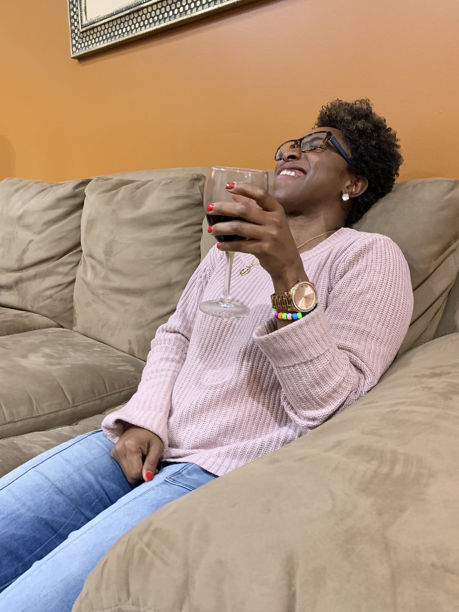 LaurenDawn_TV's tweet photo. Shenanigans...at its finest! These ladies are absolutely entertaining, especially after a few glasses of wine! #BirdBox #CoveredFaces #FeetOnTheCouch #LotsOLaughs https://t.co/YZ9h4HBH98