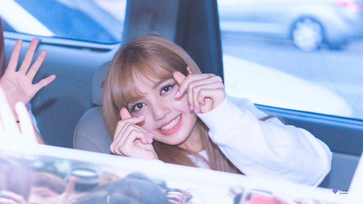 bpspamzz's tweet photo. ‼️cUteE lOnGLeGgEd liSa‼️
🔺
🔺
🔺
🔺
#BLACKPINK #blackpinklisa #longleggedlisa #lisa #cutelisa #lisafromblackpink #cute #updatelisa #trowback #BLACKPINKINYOURAREA #lisamodel #lisainyourarea #cutelalisamanoban #lalisamanoban #cutepicsoflisa #blackpink0t4 #ot4 #lisascutee https://t.co/RfjpKkdmQz