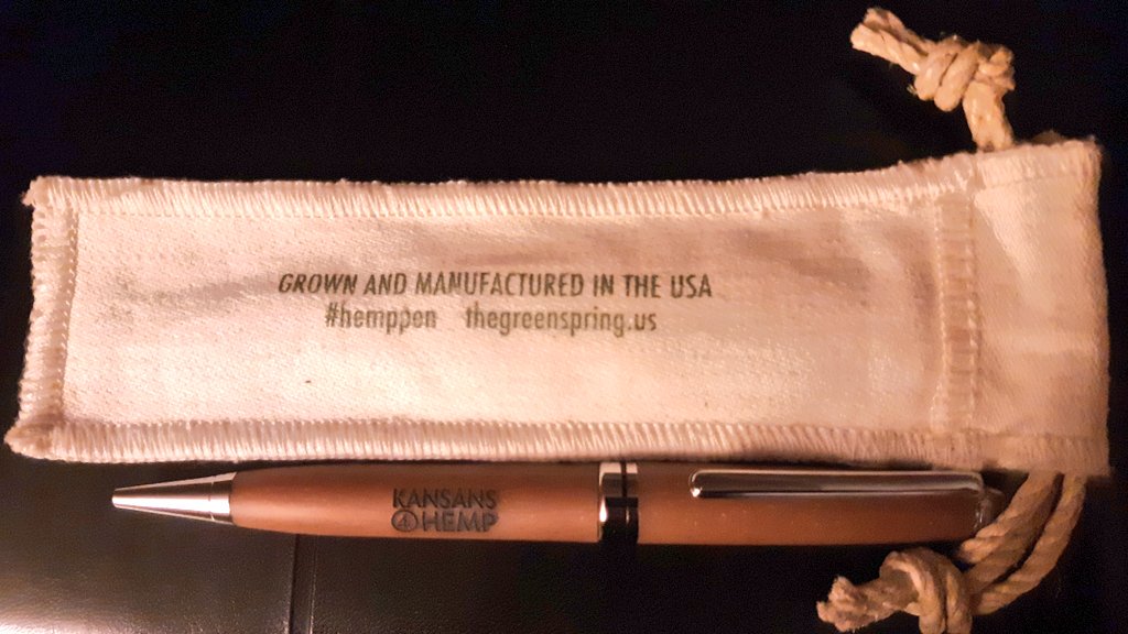 Kansans4Hemp's tweet photo. We have so much to be thankful for that happened in the hemp movement during 2018, and we can't wait for what's next! 🌱🚜 #ksleg #NewYear2019 #2019goals

#hempplastic #bioplastics #3DPrinting #hemppen #KShemp https://t.co/lhR2eQBjc4